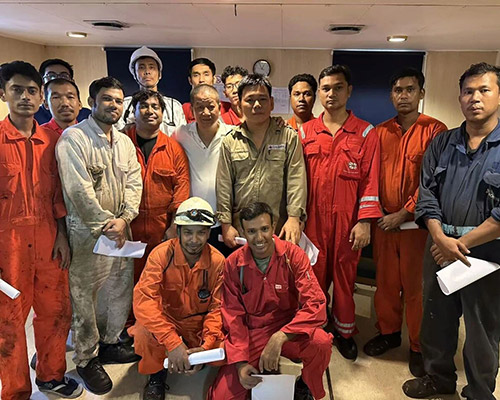 情系船員暖人心，共筑安全保運(yùn)營(yíng)|廈門(mén)華洋海事有限公司開(kāi)展訪(fǎng)船慰問(wèn)活動(dòng)